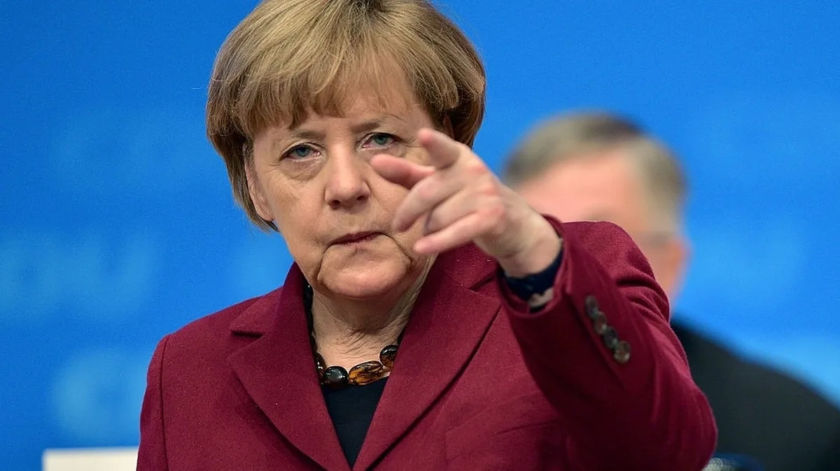 Merkel pede para “lutar pela democracia” face à extrema-direita na Alemanha
