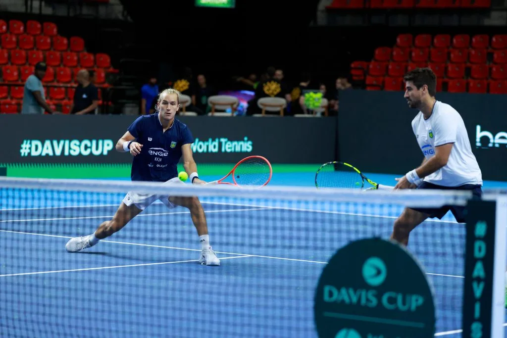 Orlando Luz e Rafael Matos jogam no sábado no duelo Brasil x Suíça na Copa Davis no Rio de Janeiro