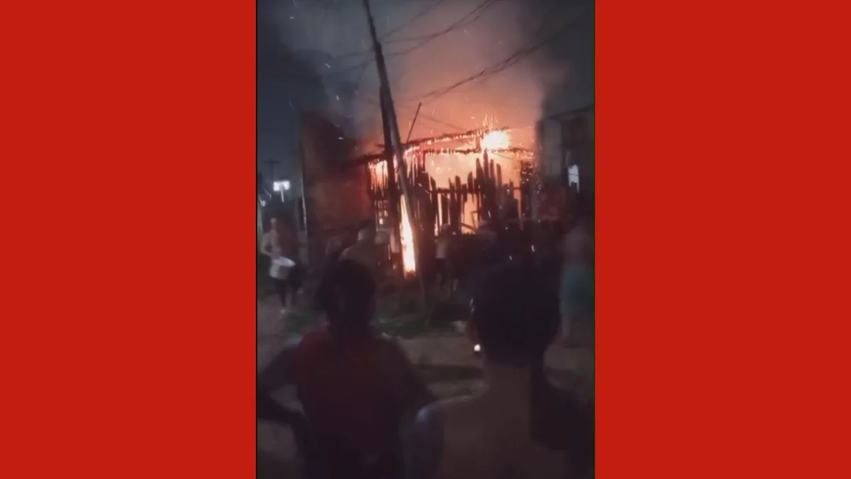 Adolescente de 17 anos morre em incêndio na Sacramenta, em Belém