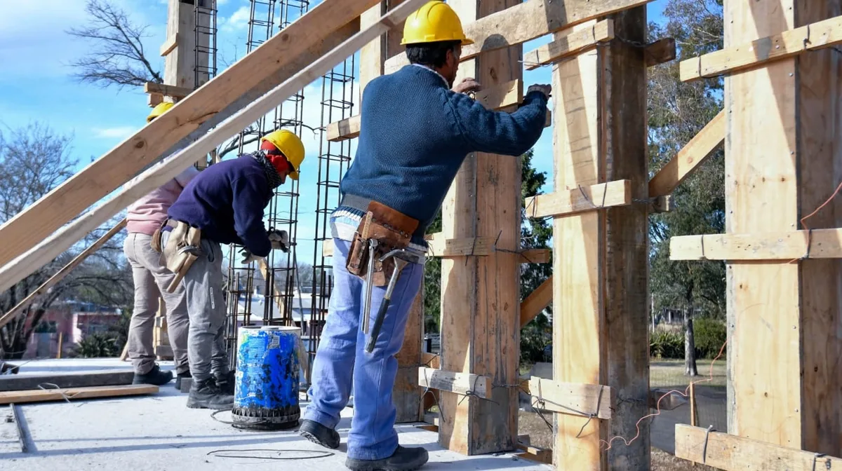 Los indicadores económicos mejoraron en agosto, pero persisten las dudas sobre la recuperación