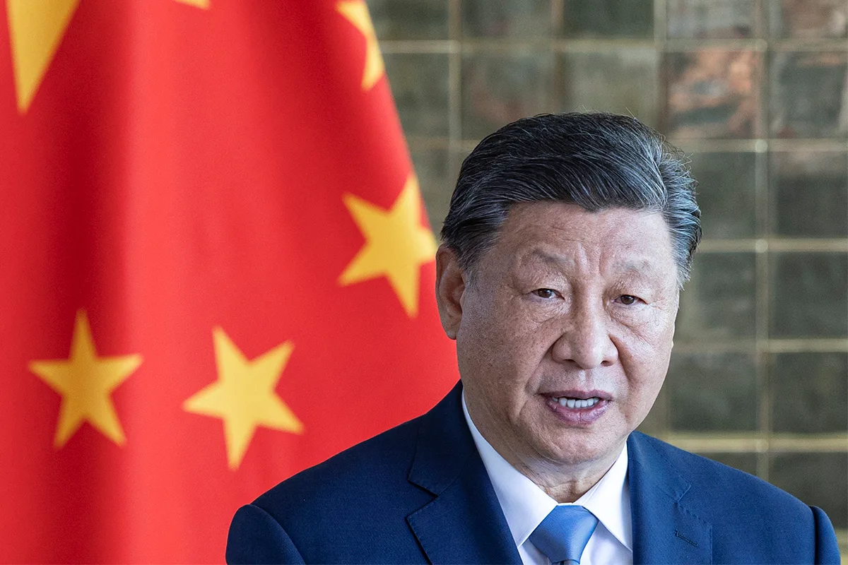 Xi Jinping pede "esforço total" de busca e resgate após enxurrada no Nepal