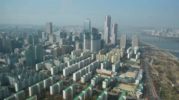 "아파트 투자는 인플레이션 헤지 수단" 20년 집값 통계의 결론