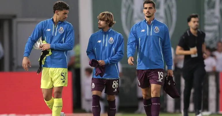Porto-Arouca decide líder isolado da I Liga