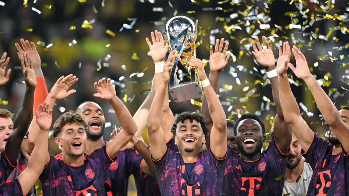 2:1 im Supercup gegen BVB: Die Bayern wie immer im Konfettiregen