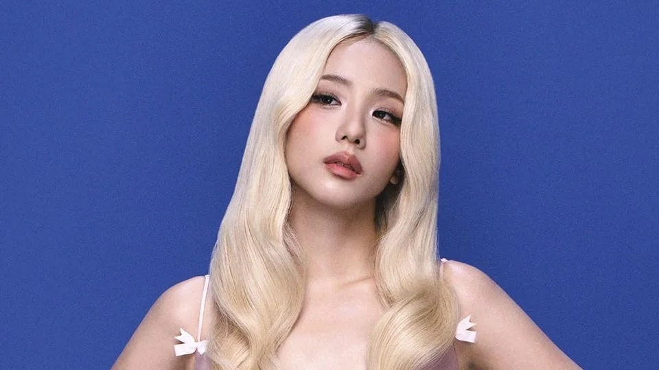 Jisoo Unleashes Second Stunning Character In New Self-Portrait Campaign