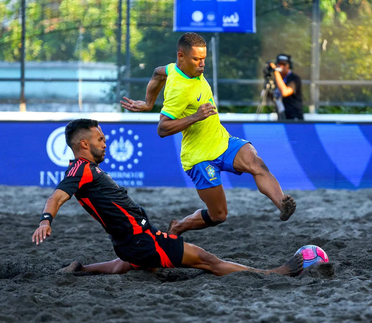CBF convoca seleções masculina e feminina para a Copa das Nações de futebol de areia