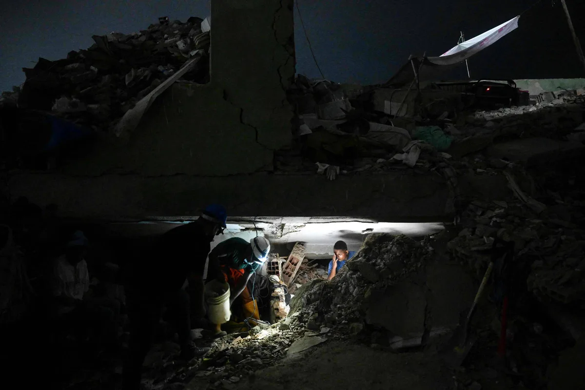 Quase 2 meses ap�s terremotos, Venezuela n�o sabe n�mero de desaparecidos