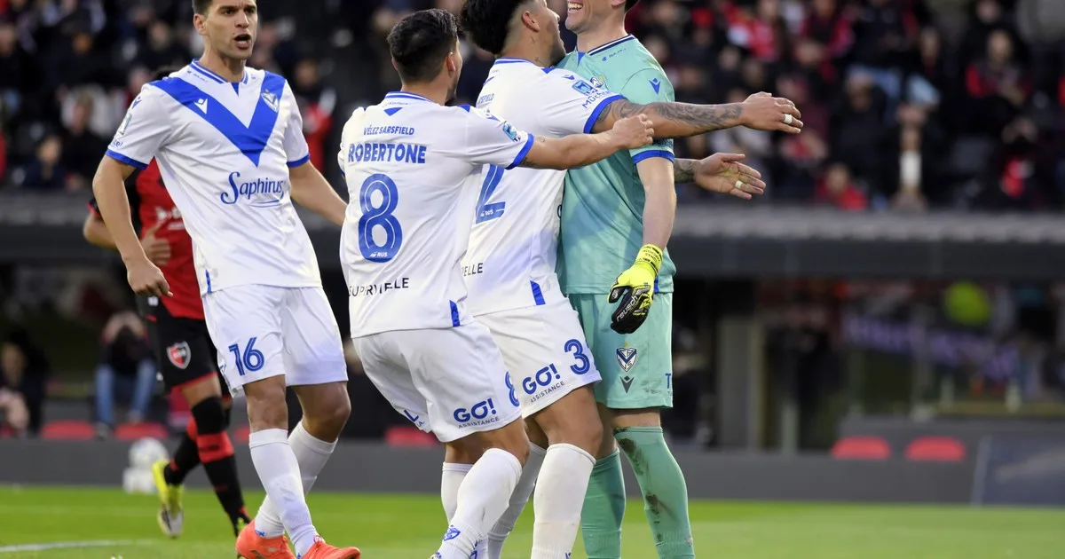 Videos: la doble salvada de Robertone, el penal atajado por Marchiori y lo mejor de Newell's vs Vélez