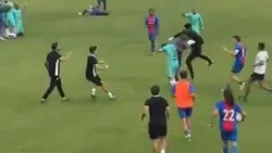 VÍDEO: guarda-redes do Alverca B agride adversário após derrota