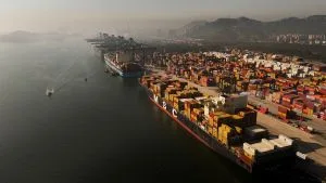 Balança comercial tem superávit de US$ 2,115 bilhões na 3ª semana de agosto