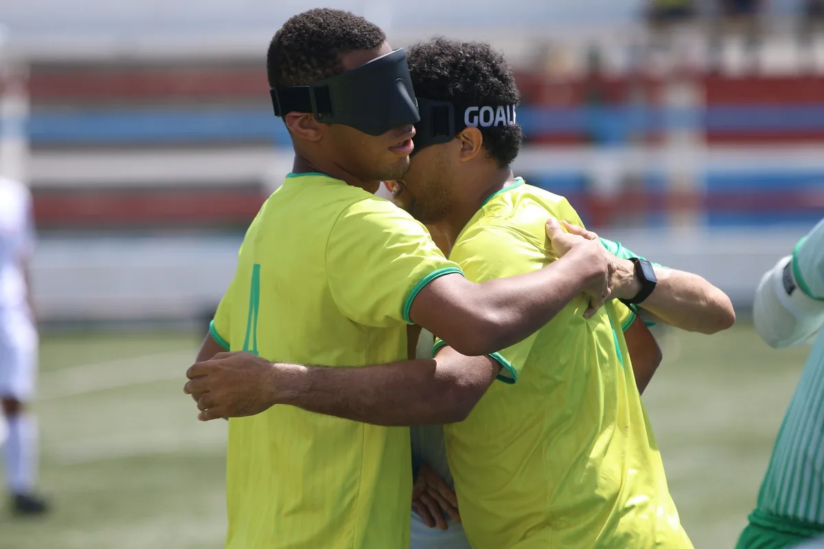 Matheus Costa abre o jogo após vencer o câncer e celebra título na volta à seleção de futebol de cegos