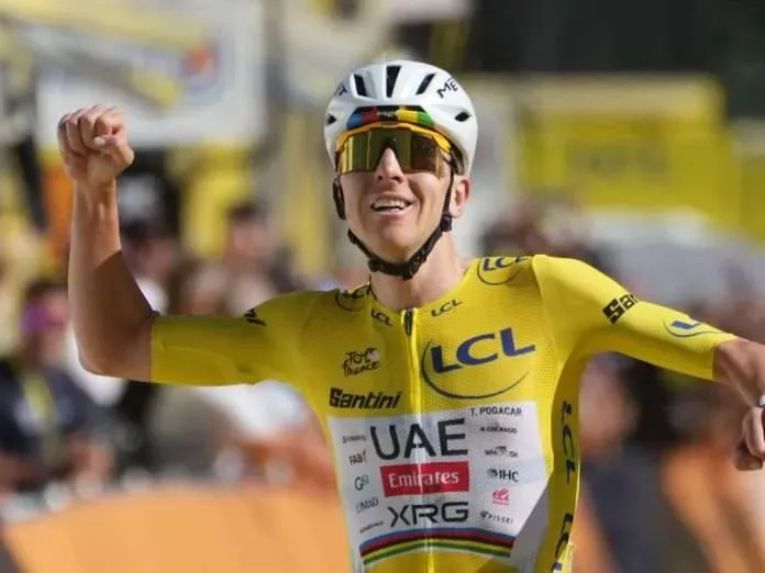 Tadej Pogacar se retira de la Vuelta a España