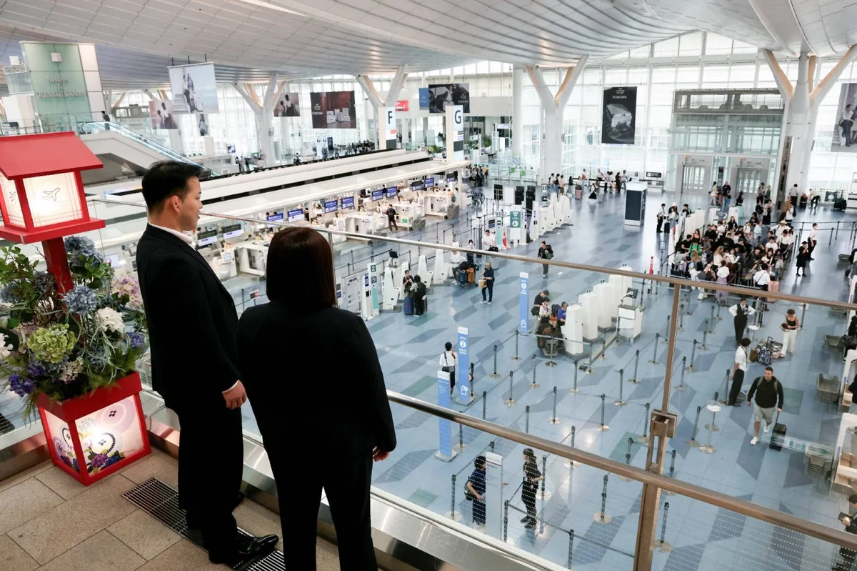 Efforts to stop criminals fleeing the country stepped up