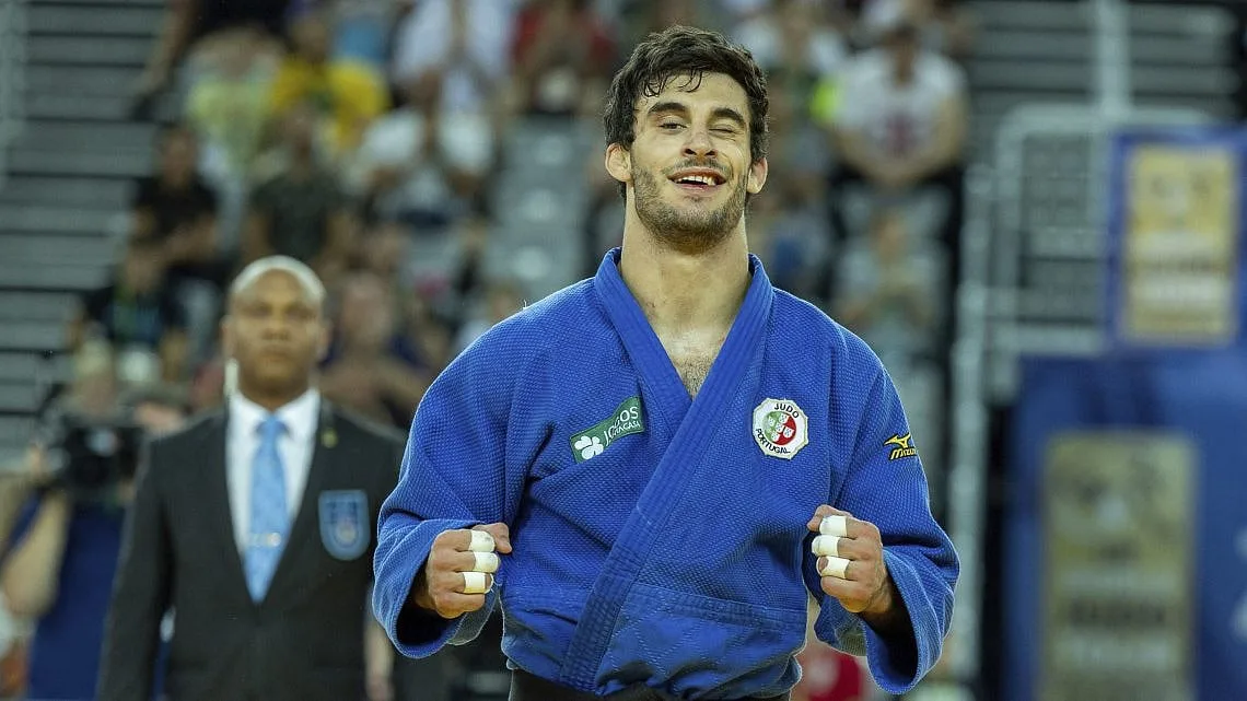 Judoca João Fernando conquista ouro nos -81 kg nos Jogos do Mediterrâneo
