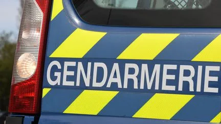 Un homme de 90 ans en garde à vue dans les Pyrénées-Atlantiques, soupçonné d'avoir tué ses voisins