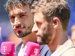 Für 40 Millionen Euro: Weltmeister Müller und Hummels steigen bei Erstligist ein