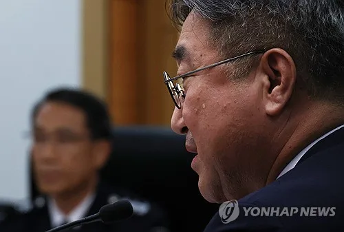 한달만에 또 고개 숙인 정부…행안장관 "제주사건 철저 규명"(종합)