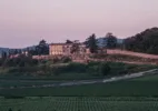Ladrões levam 30 mil garrafas em maior roubo de vinhos da Itália