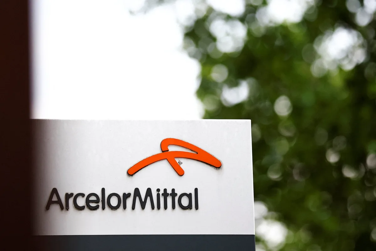 ArcelorMittal prolonga el rally hasta máximos de 2011 entre aranceles y normativa verde