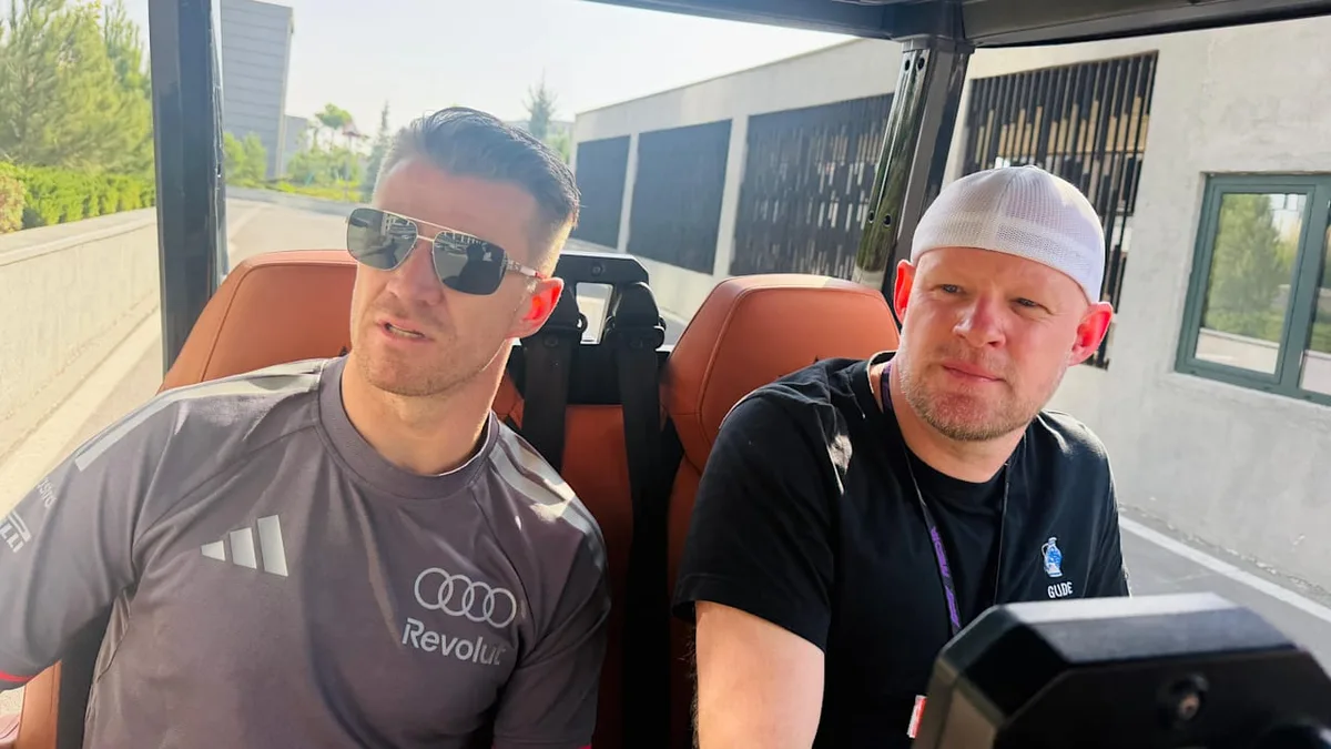 Mitnahme im Golf-Cart - Hier hilft Hülkenberg dem BILD-Reporter