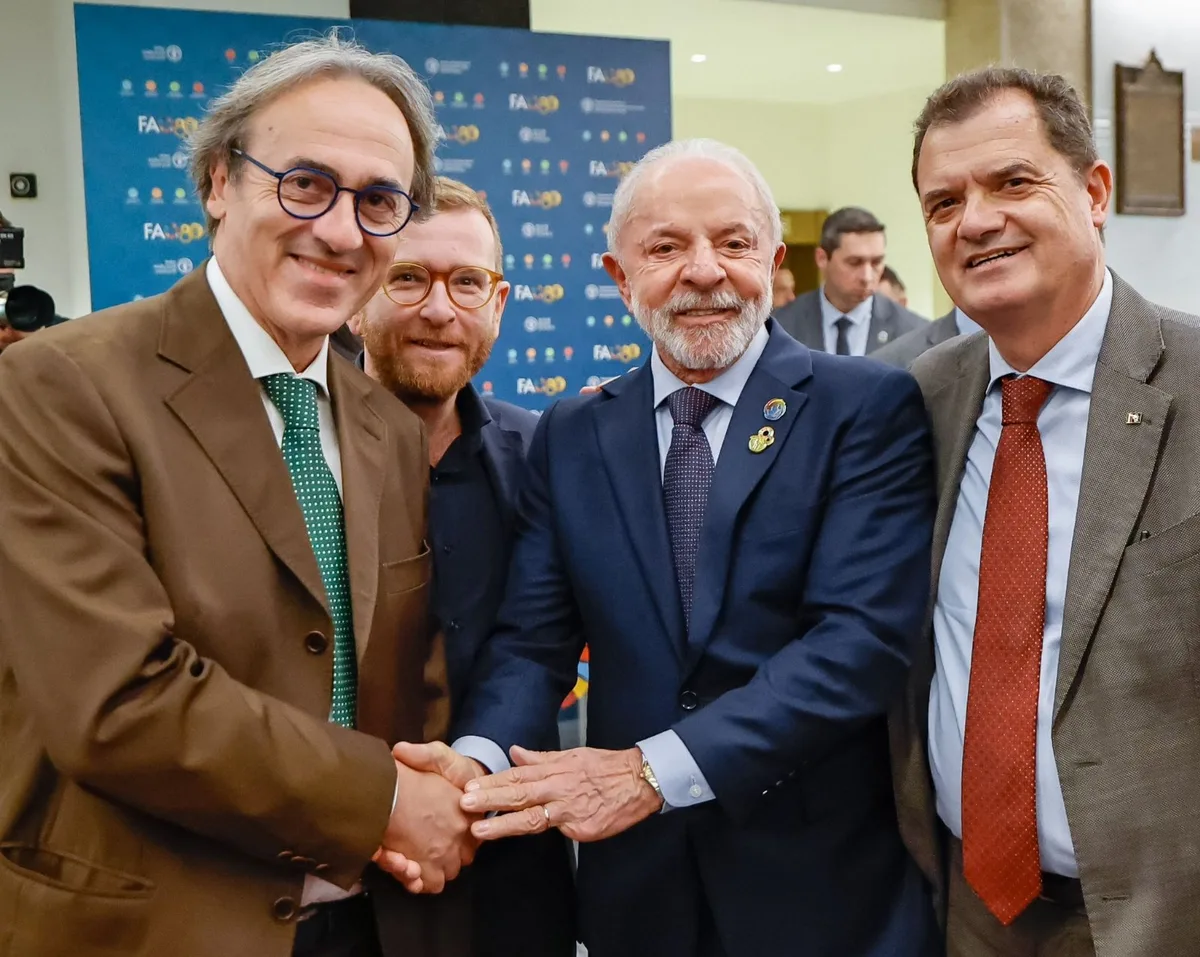Líderes da oposição italiana alertam para interferência de Trump no Brasil e declaram apoio a Lula