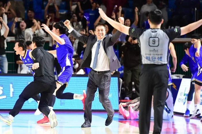 매일 밤 반란이 일어나고 있다! 삼성 1위, 3강 예상 소노, DB, LG 부진. 핵심 이유가 있다!