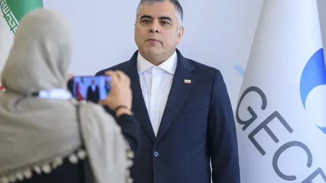 Irão anuncia descoberta de grandes depósitos de gás no sul do país