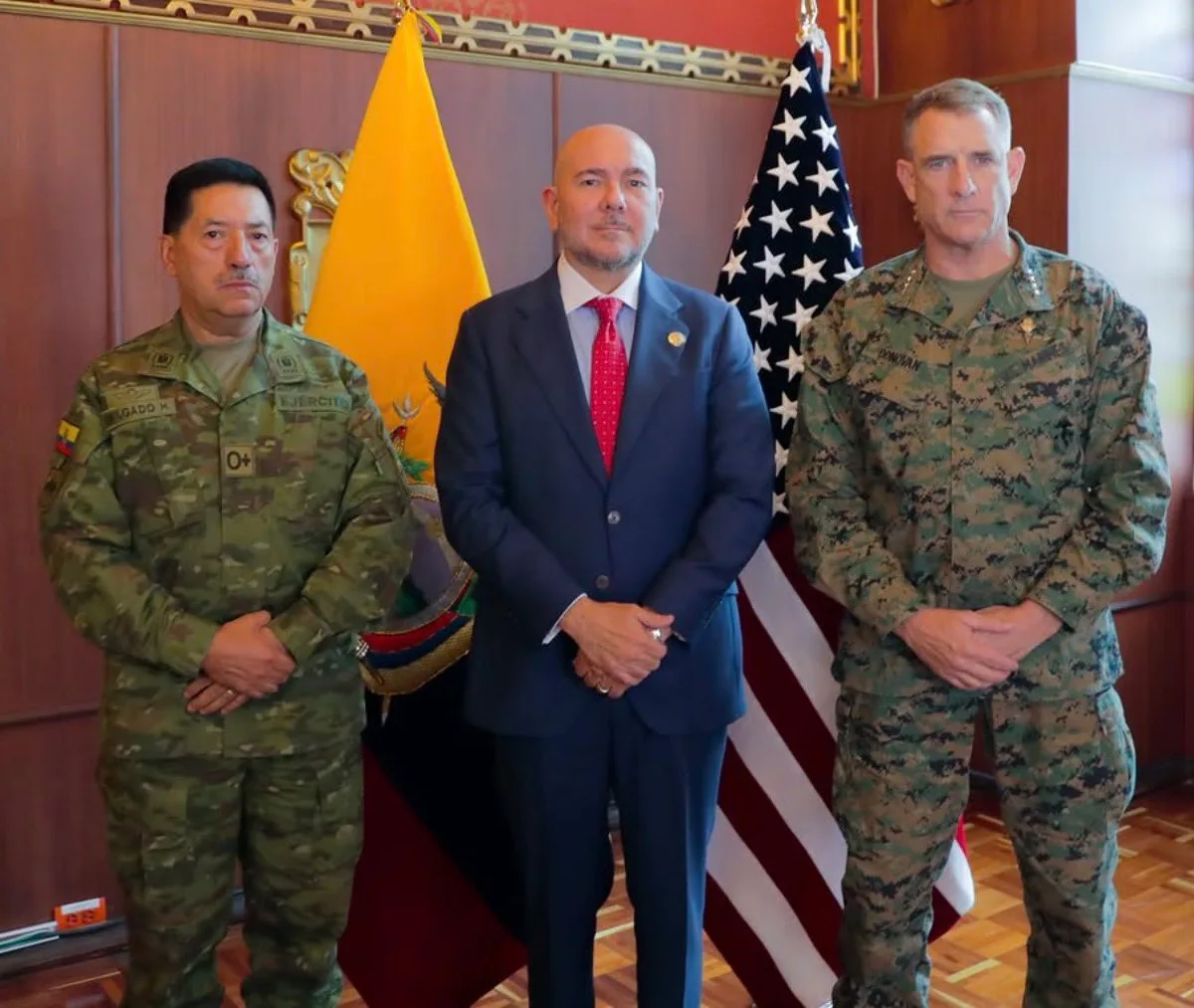 Ecuador y el Comando Sur de EEUU acordaron reforzar las acciones militares contra el narcoterrorismo