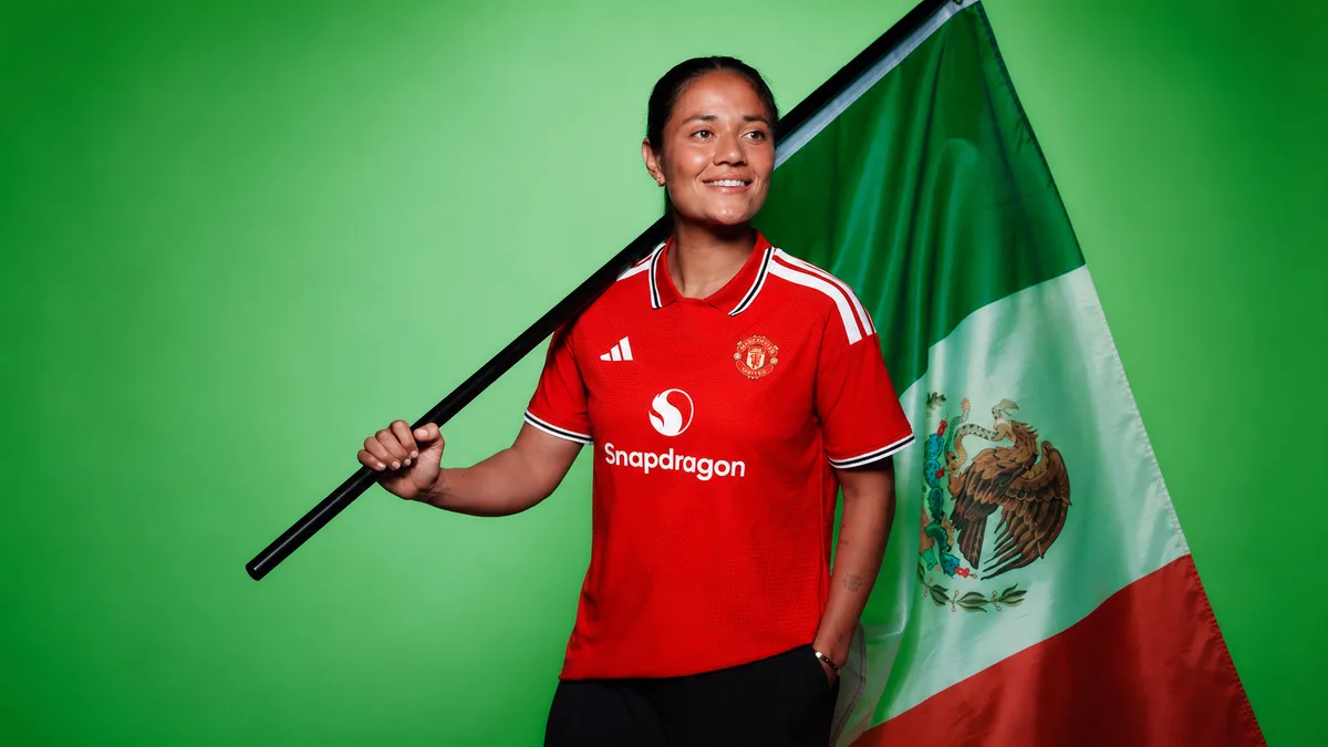 Rebeca Bernal llega al Manchester United: hace historia y firma hasta 2029