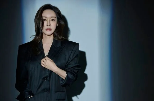 김혜은, ‘재벌X형사2’ 특별출연…아들 유승호와 서늘한 모자케미 예고