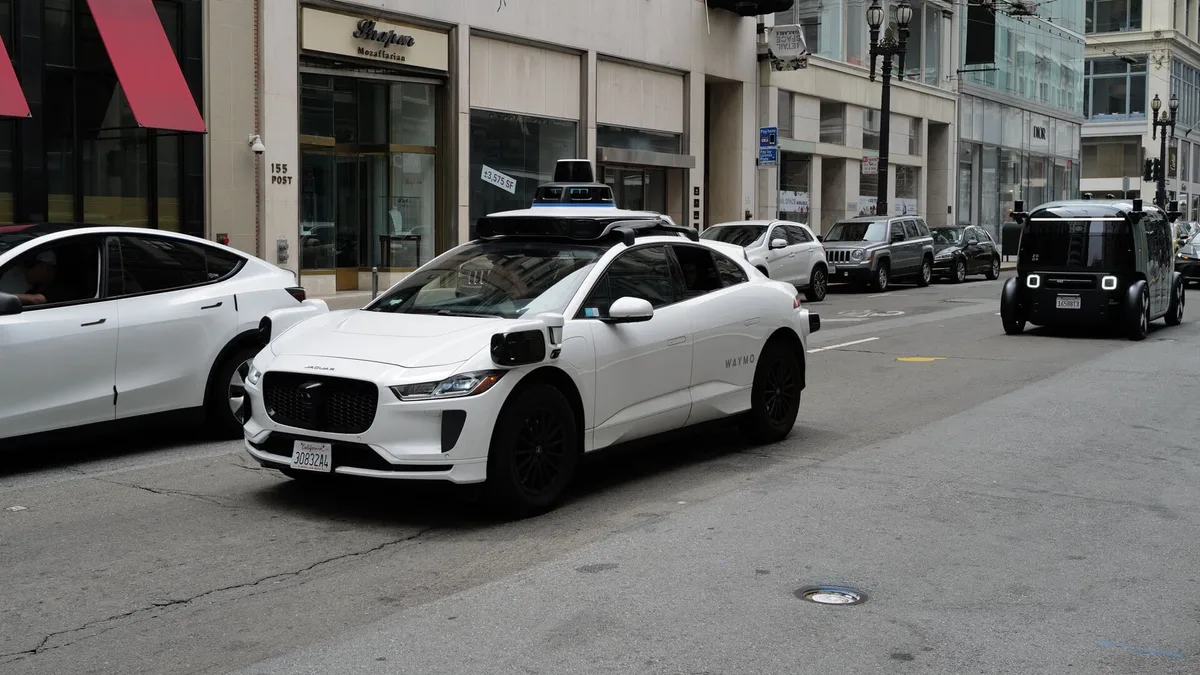 Un robotaxi Waymo joue les indics en dénonçant à la police de dangereux passagers à bord d'un véhicule