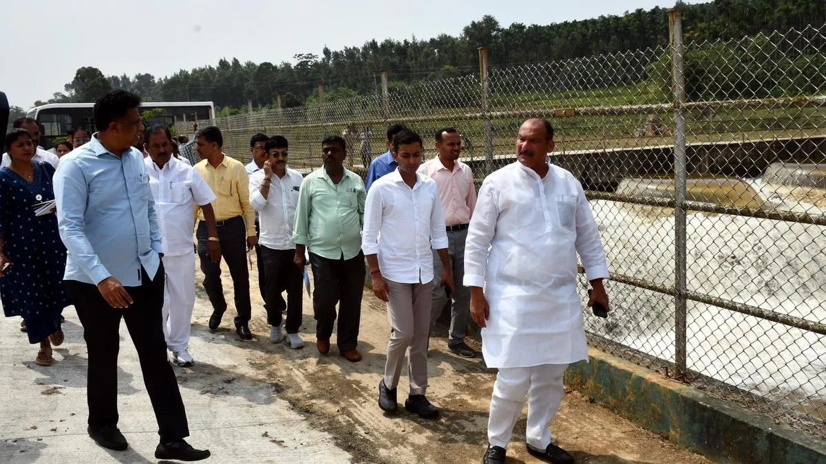 Legislature Committee members visit Yettinahole project site in Sakleshpur