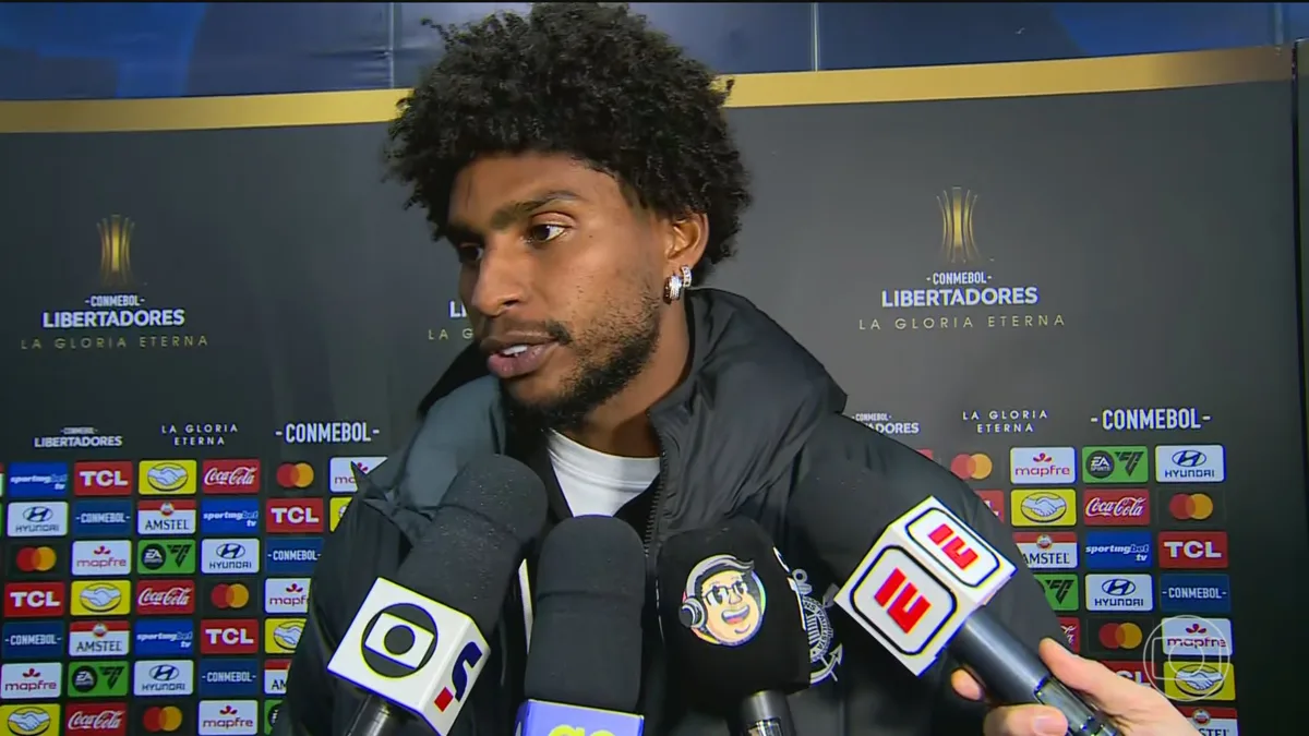 'Lutar contra isso', diz Hugo Souza, goleiro do Corinthians, sobre caso de racismo em jogo da Copa Libertadores