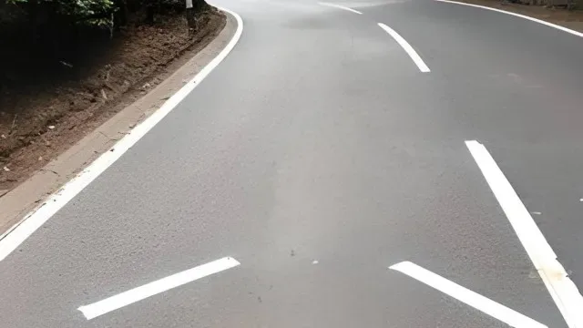 Um morto em despiste de automóvel junto às portagens da A8 em Loures