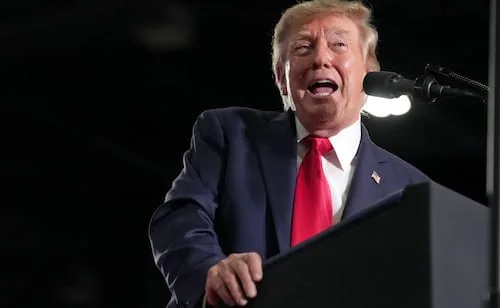 Trump evalúa renombrar el océano Atlántico o Pacífico como "océano América"; "sólo eso nos falta", dice