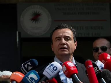 Kosovo gets new government but political impasse persists