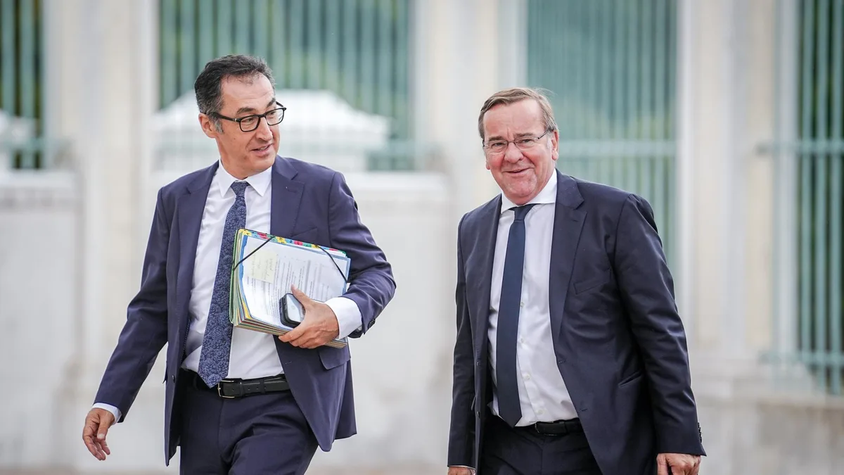 Özdemir und Pistorius werben für Verbotsverfahren von AfD-Landesverbänden