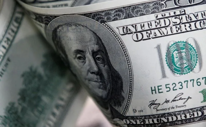 “Termina empobreciéndonos”: explican por qué la caída del precio del dólar en Colombia es una mala noticia que favorece al narcotráfico