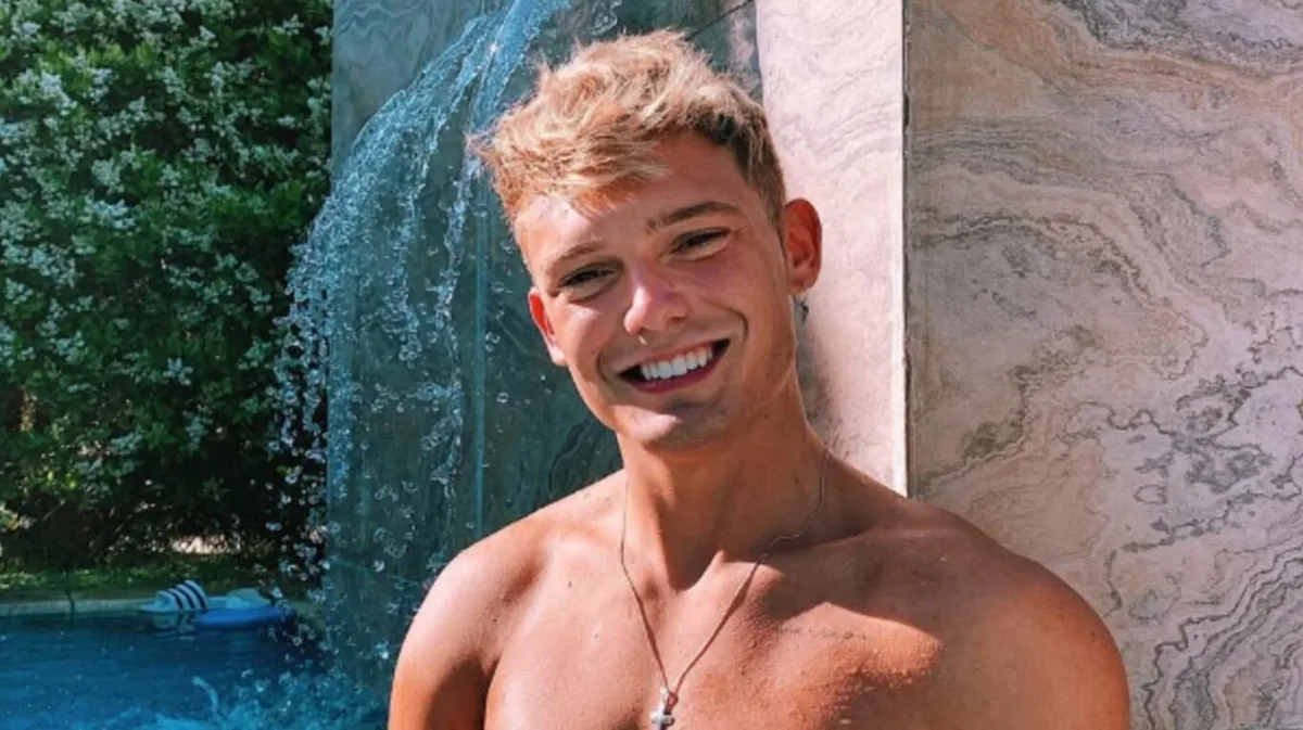 Ian Lucas mostró el lujoso auto que se compró después de años de esfuerzo: “Los gustos se dan en vida”