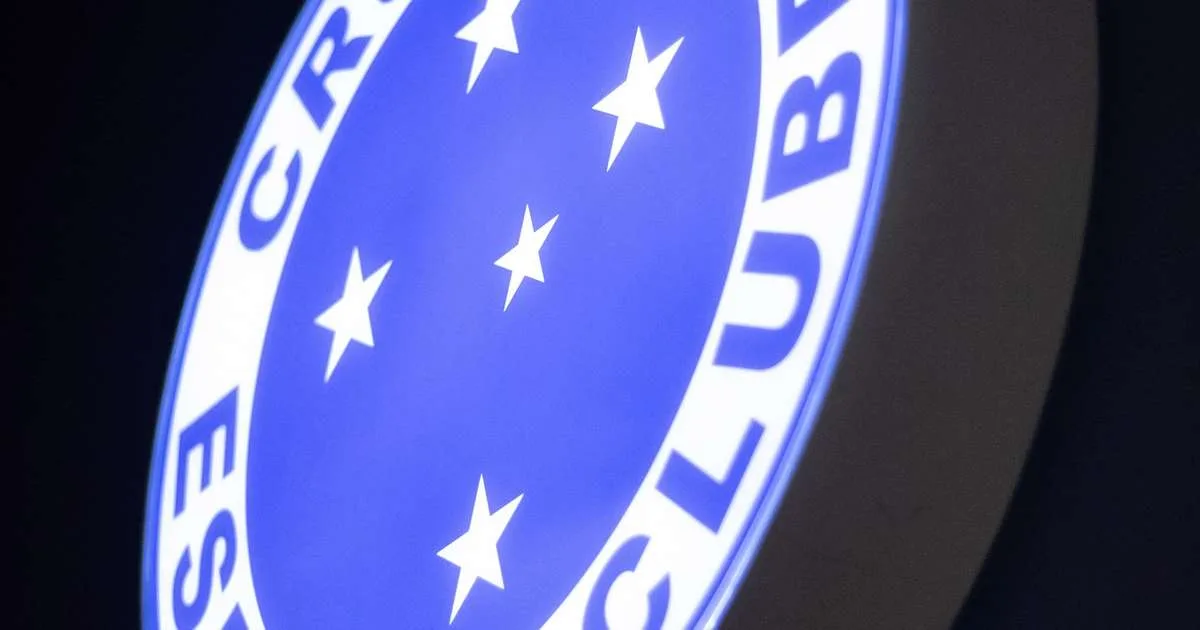 Cruzeiro assina contratos profissionais com duas promessas da base; saiba mais