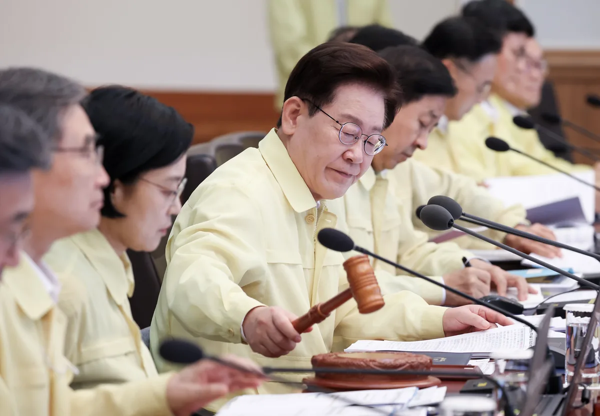 전당대회 마친 靑, ‘중폭 개각’ 검토 중
