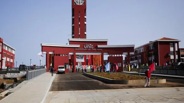 Universidade pública de Cabo Verde passa a ter propinas gratuitas
