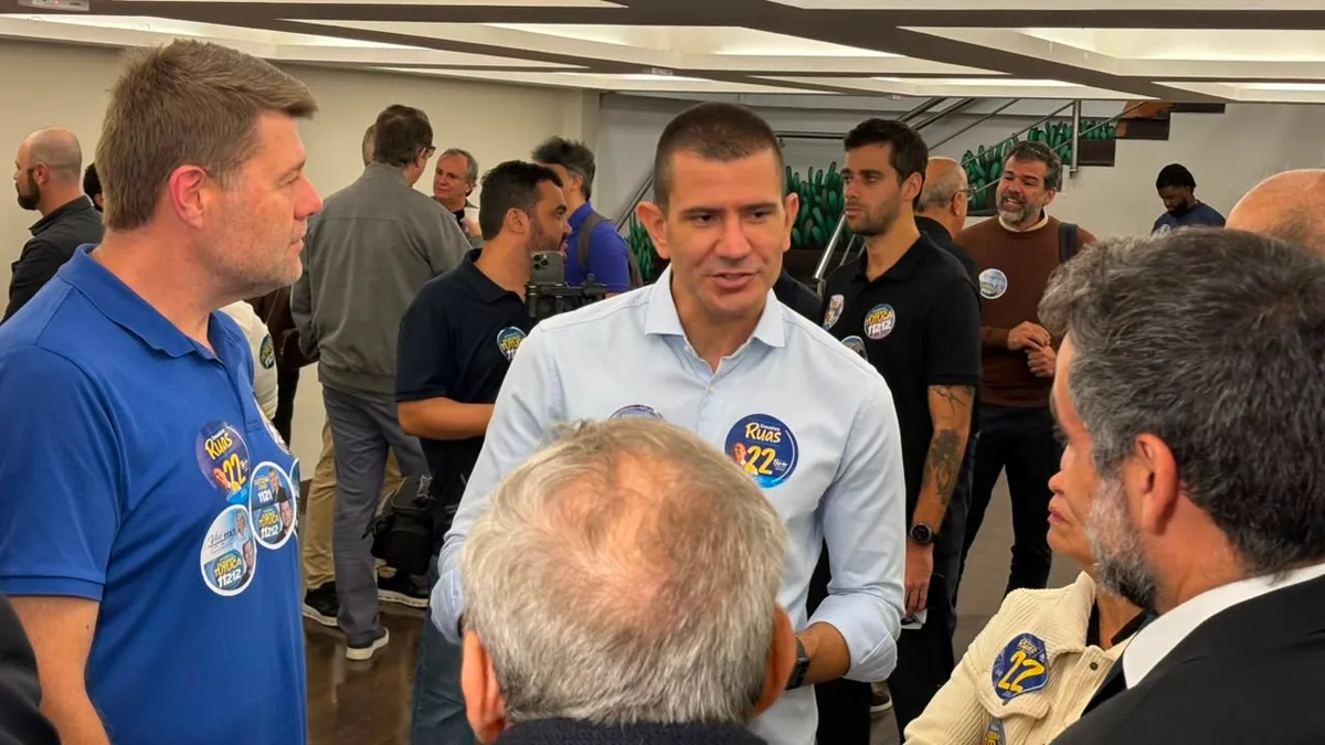 Douglas Ruas se reúne com empresários do turismo e promete reforçar segurança e calendário de eventos no interior do RJ