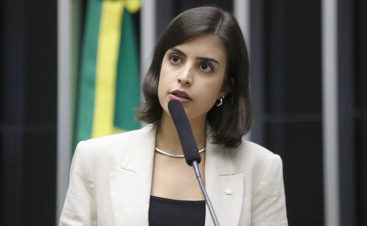 A estreita relação entre Tabata Amaral e o neoliberalismo