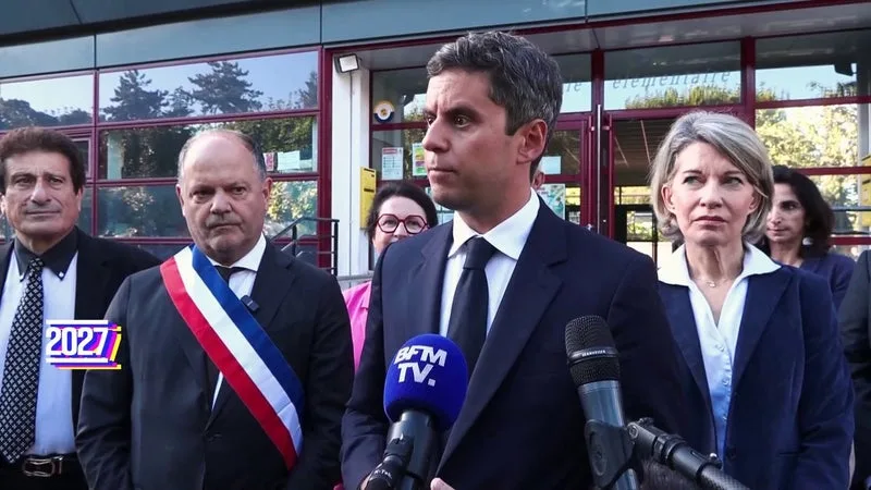 LE "20.27" - École: la danse du ventre des candidats