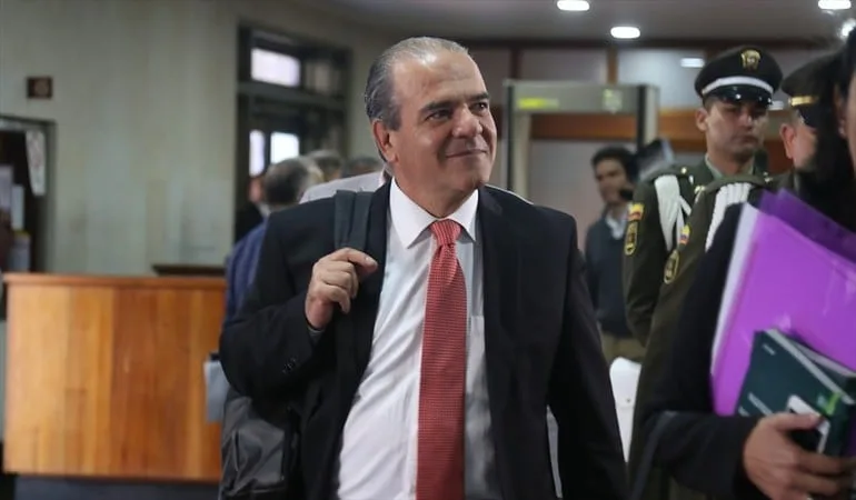 El exsenador Carlos Felipe Mejía fue designado nuevo embajador de Colombia en España, pero diputado español pidió a su gobierno no darle el beneplácito: “Es un enemigo de la paz”