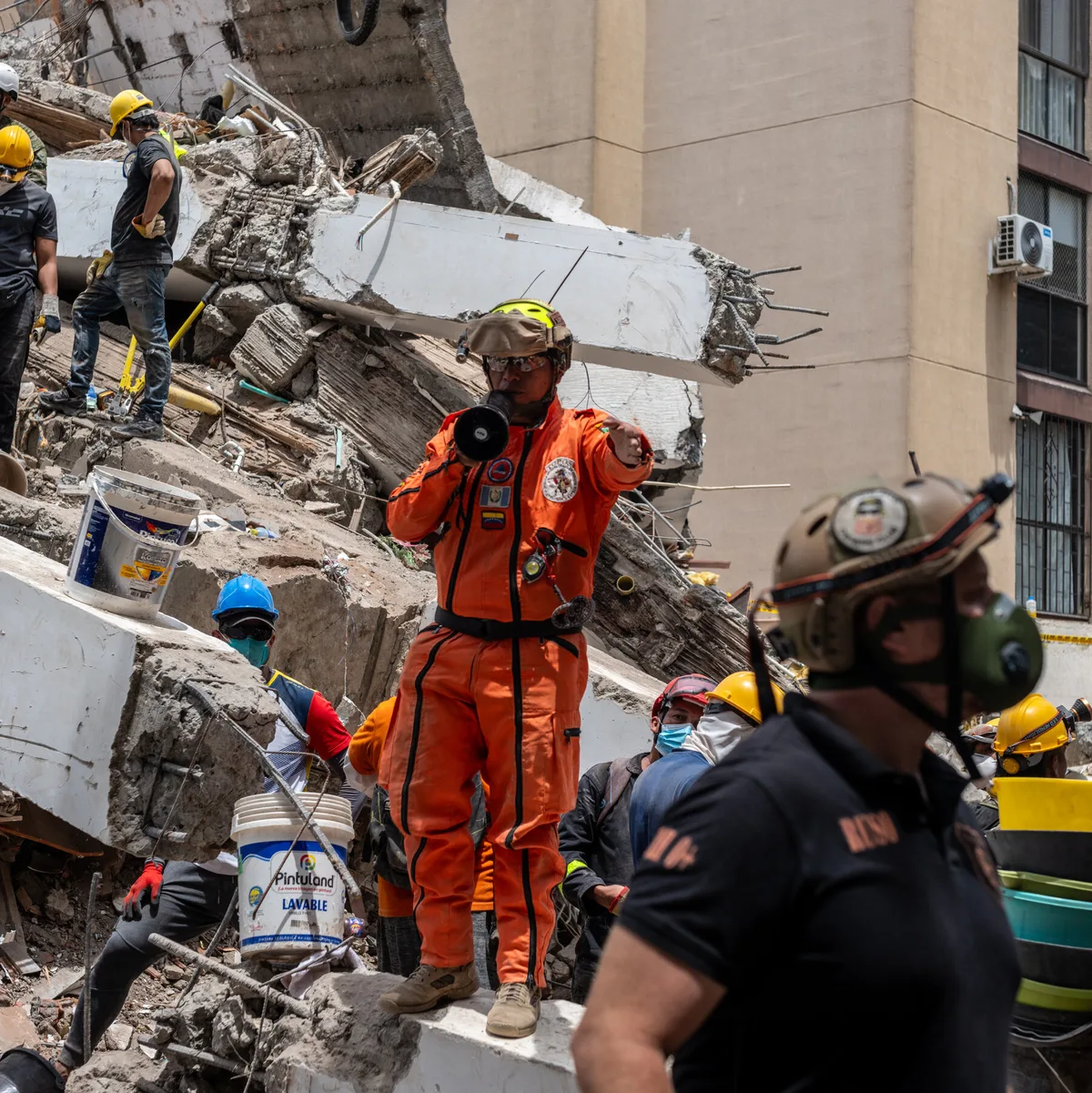 Topos Azteca, a Mexican Volunteer Rescue Group, Helps With Rescue Efforts After Colombia Earthquake