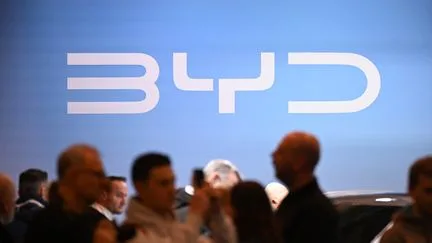 Le constructeur automobile chinois BYD vise l'installation en France de 30 bornes de recharge pour véhicules électriques d'ici la fin de l'année 2026