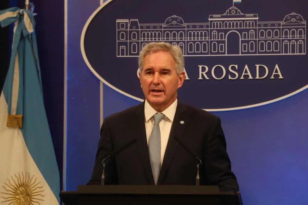 La Cancillería salió a aclarar los dichos del jefe de la Fuerza Aérea sobre la soberanía del Estrecho de Magallanes