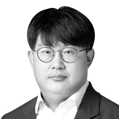 [뉴스 저격] 프로 몸값 뺨치는 대학 리그… 170년 美 스포츠 질서가 흔들린다